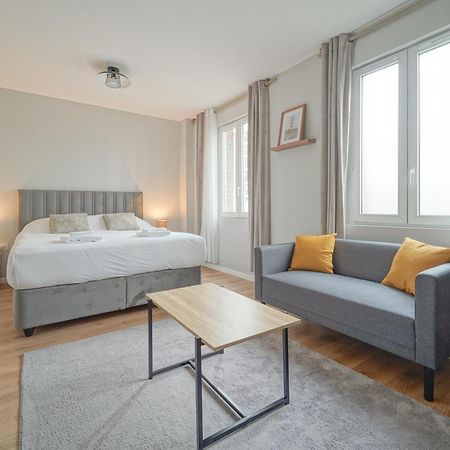 Trianon Saint Ouen Hotel ภายนอก รูปภาพ