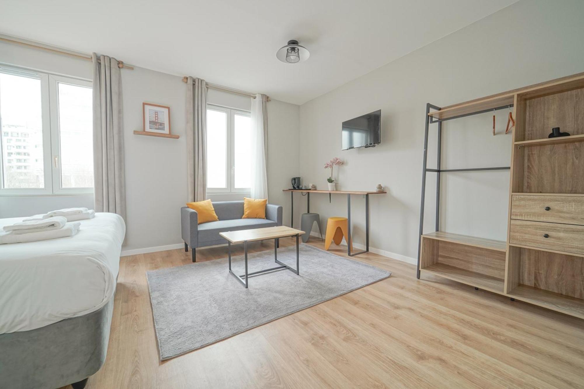 Trianon Saint Ouen Hotel ภายนอก รูปภาพ