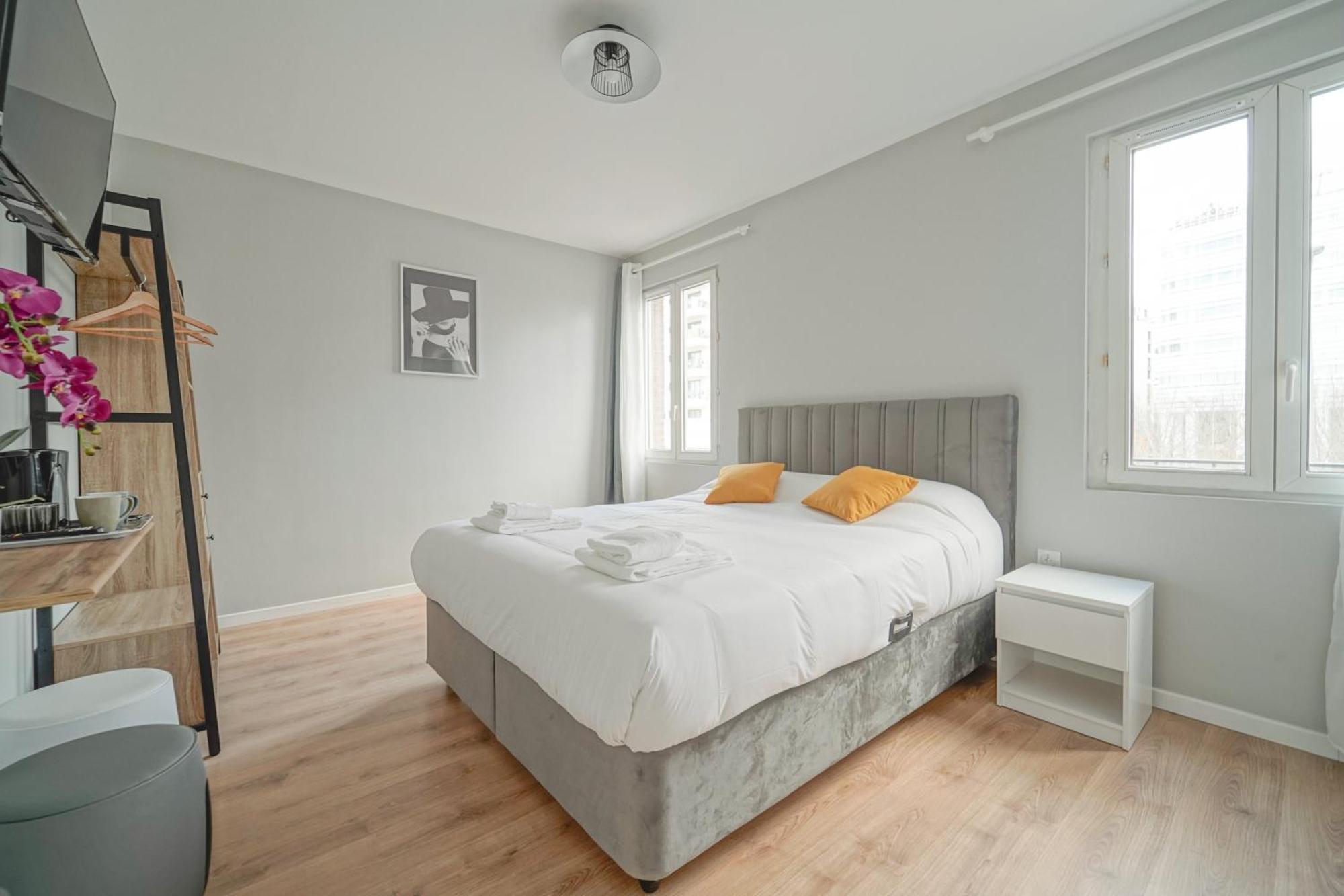 Trianon Saint Ouen Hotel ภายนอก รูปภาพ