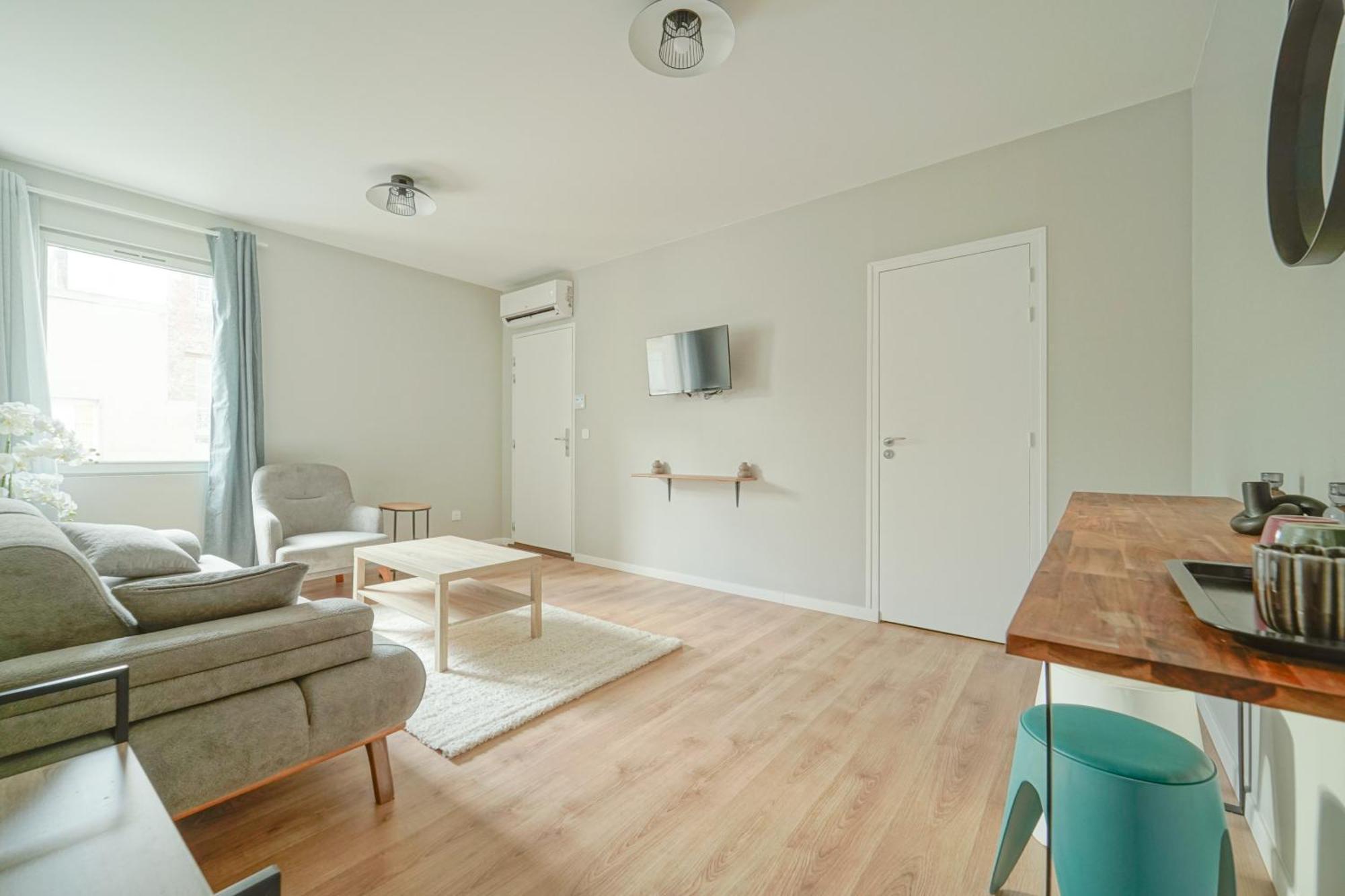 Trianon Saint Ouen Hotel ภายนอก รูปภาพ